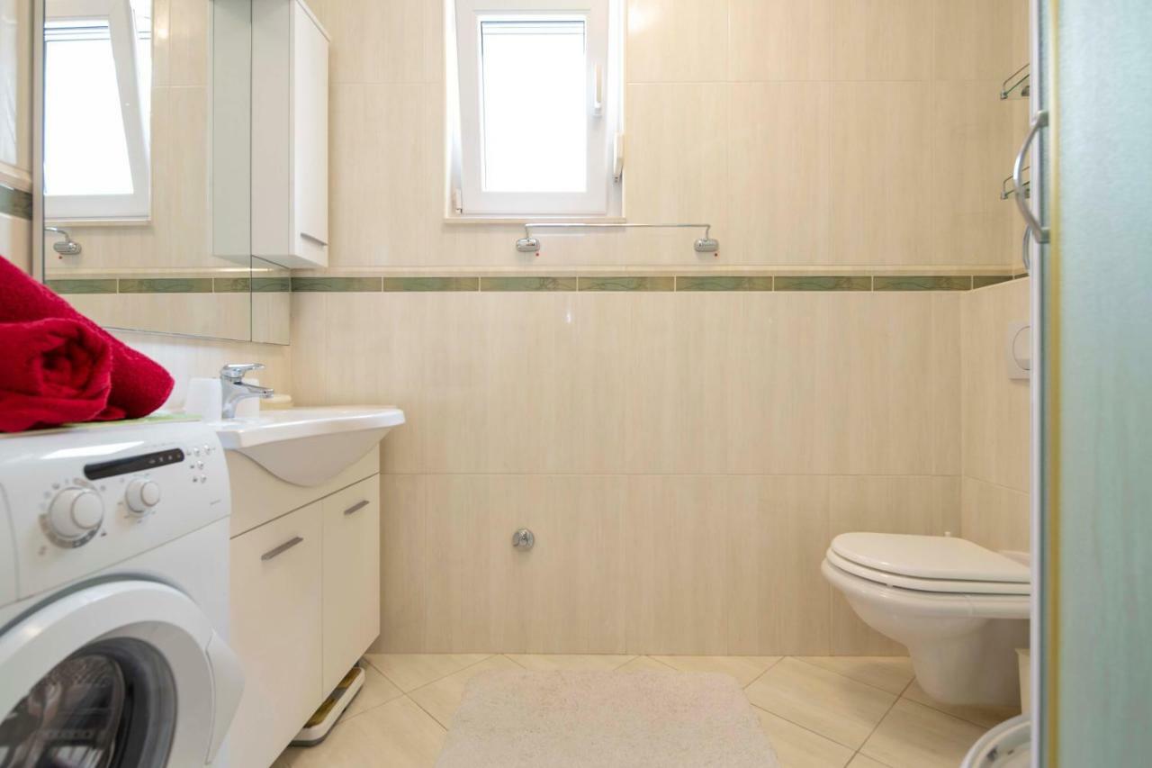 Apartman Adriatic Sea Promajna Exteriér fotografie